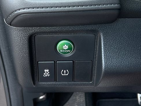 Used 2022 Honda HR-V Sport image 17