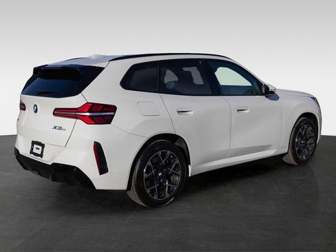 Certified 2025 BMW X3 xDrive30i w/ Premium Package image 9