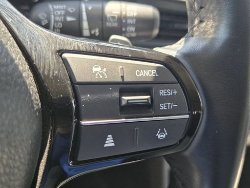 Certified 2023 Honda Pilot Touring image 27