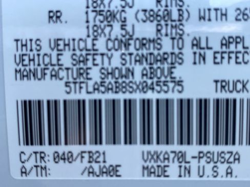 Used 2025 Toyota Tundra SR5 w/ SR5 Convenience Package RWD image 28