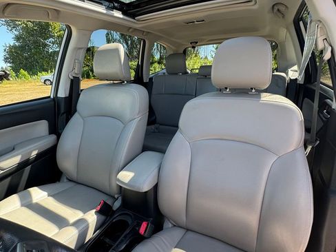 Used 2015 Subaru Forester 2.5i Limited AWD/4WD image 37