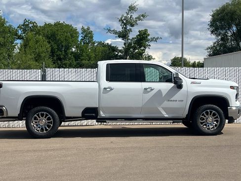 New 2026 Chevrolet Silverado 3500 LTZ w/ LTZ Premium Package AWD/4WD image 3