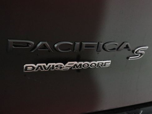 New 2026 Chrysler Pacifica Limited w/ S Appearance Package image 37