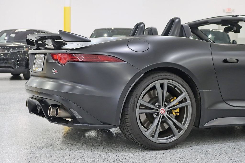 Used 2017 Jaguar F-TYPE SVR AWD/4WD image 12