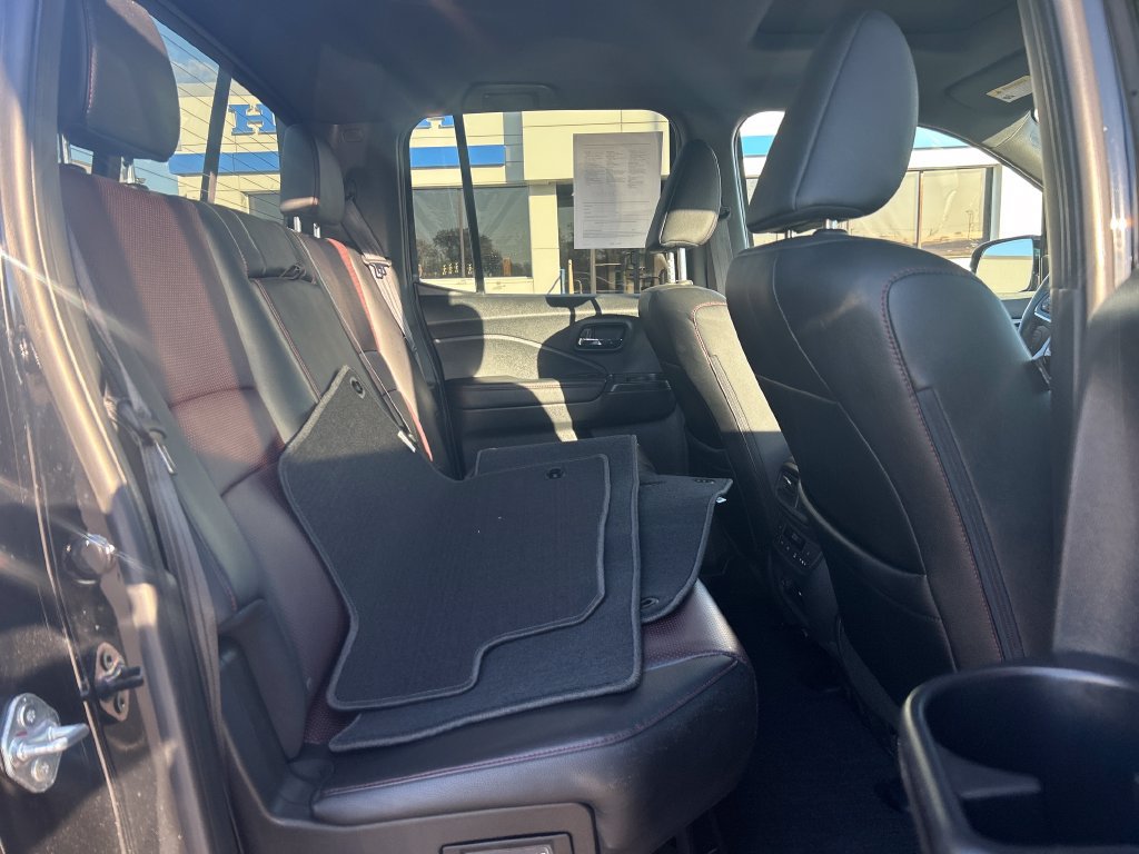 Certified 2024 Honda Ridgeline Black Edition image 13