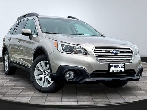 Used 2016 Subaru Outback 2.5i Premium AWD/4WD image 3