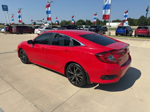 Used 2019 Honda Civic Sport image 7