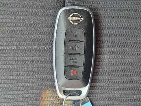 Used 2024 Nissan Sentra SV FWD image 29