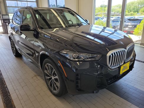 New 2026 BMW X5 xDrive50e w/ M Sport Package AWD/4WD image 9