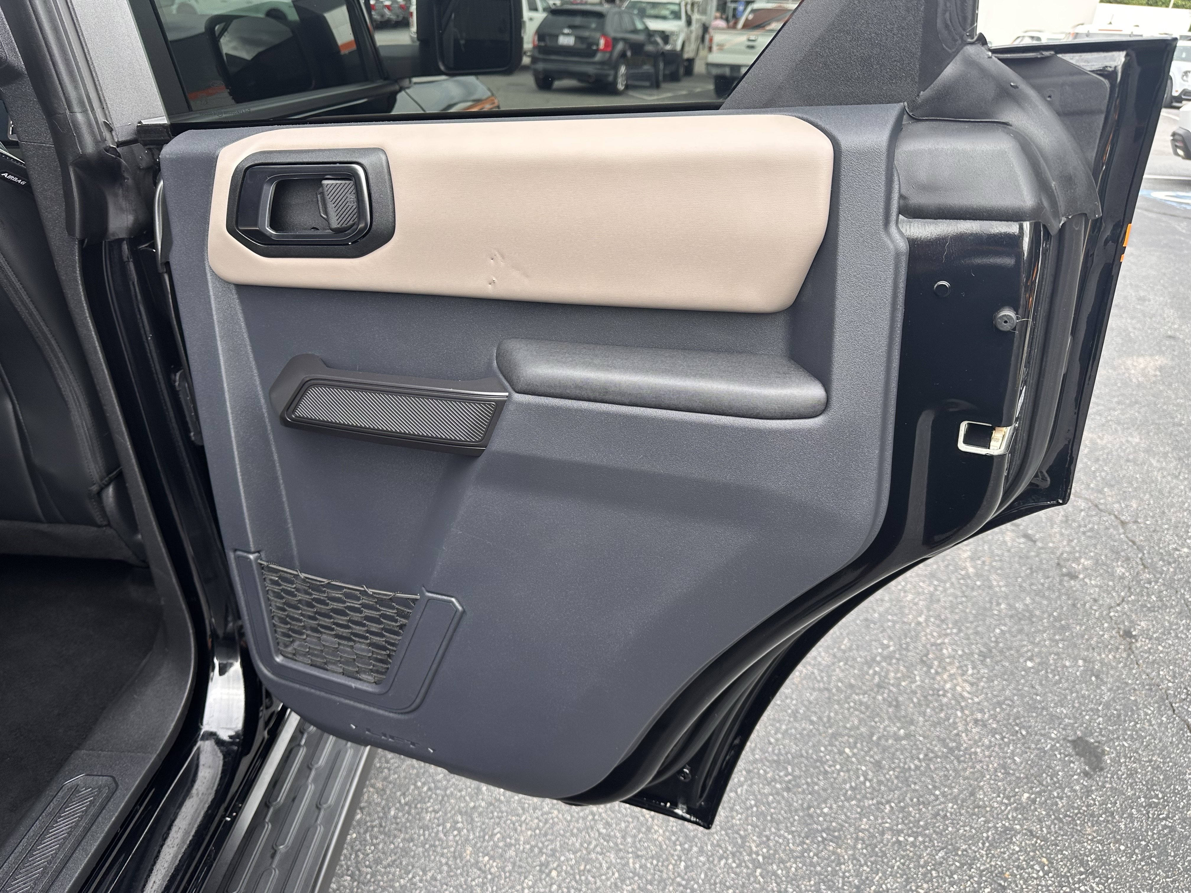Certified 2024 Ford Bronco Wildtrak AWD/4WD image 15