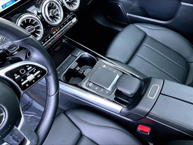 Used 2022 Mercedes-Benz GLA 250 image 13