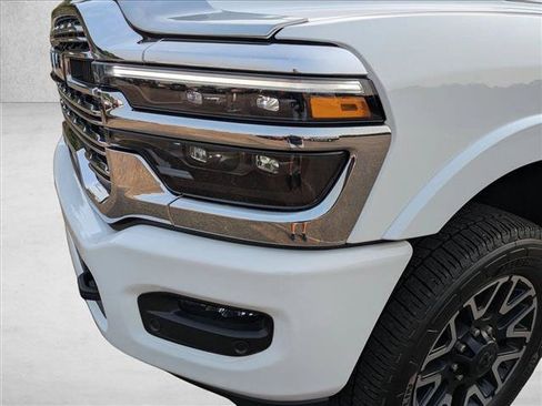 Used 2026 RAM 2500 Limited AWD/4WD image 9