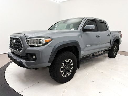Used 2019 Toyota Tacoma TRD Off-Road image 11