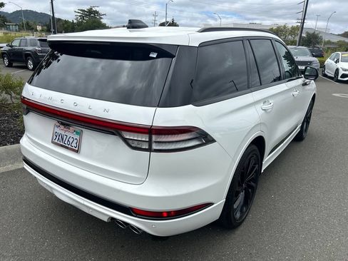 Used 2025 Lincoln Aviator Reserve w/ Jet Appearance Package AWD/4WD image 5