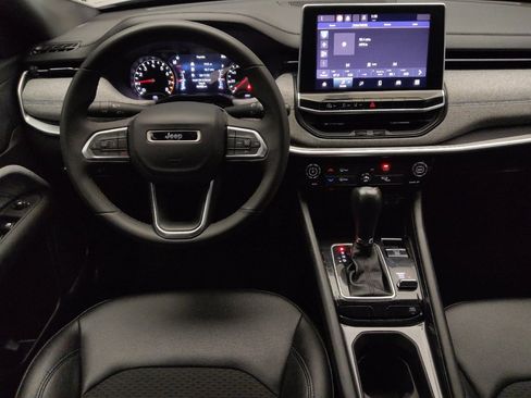 Used 2024 Jeep Compass Latitude w/ Altitude Special Edition AWD/4WD image 22