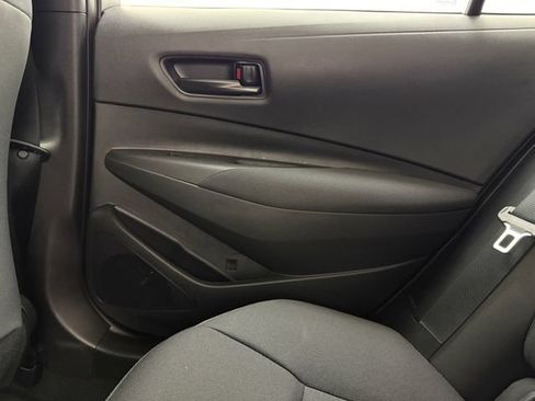 Used 2025 Toyota Corolla LE FWD image 33