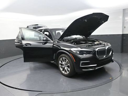 Used 2023 BMW X5 xDrive40i w/ Premium Package AWD/4WD image 30
