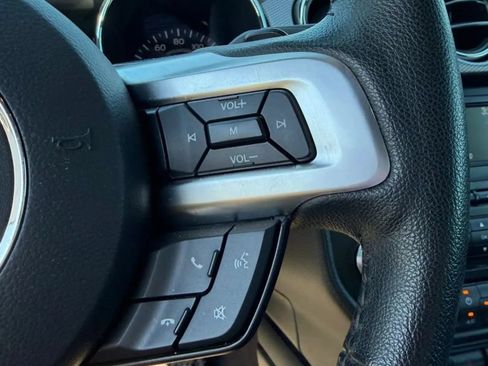 Used 2015 Ford Mustang GT RWD image 19