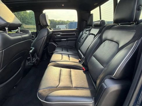 Used 2019 RAM 1500 Laramie AWD/4WD image 12