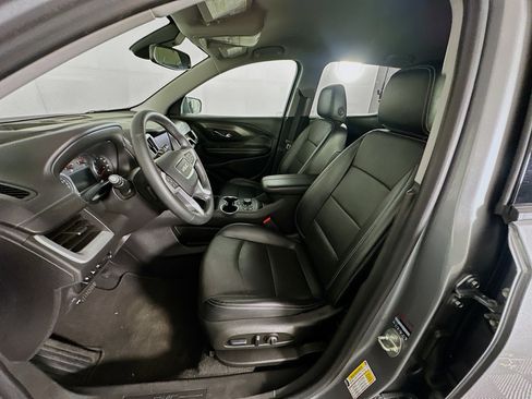 Used 2023 GMC Terrain SLT w/ Tech Package image 13
