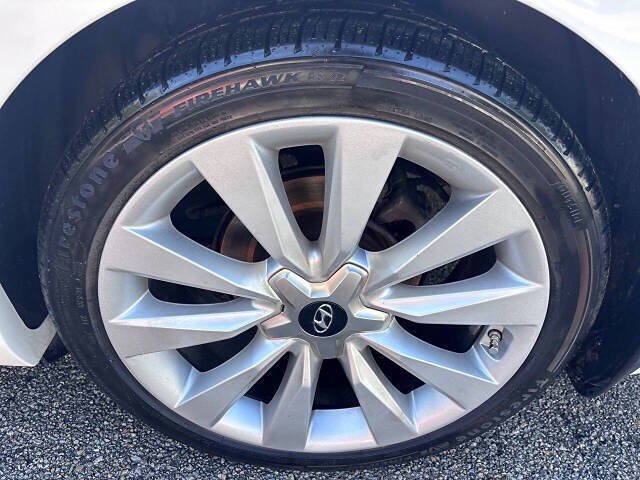 Used 2014 Hyundai Azera Limited w/ Option Group 02 FWD image 40