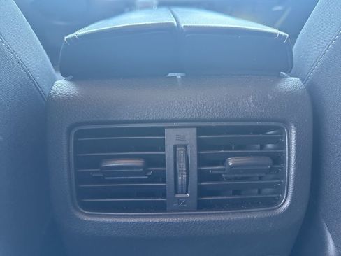 Certified 2024 Nissan Rogue SV image 17