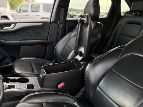 Used 2024 Ford Escape Platinum AWD/4WD image 23