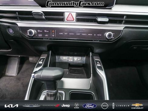 Certified 2025 Kia Sorento X-Line EX image 18
