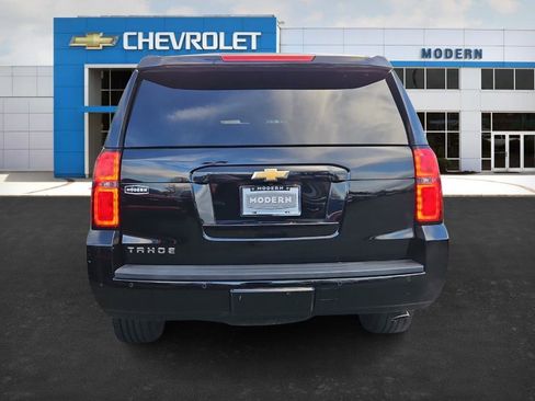 Used 2018 Chevrolet Tahoe LT w/ LT Signature Package image 4