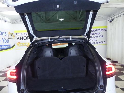 Used 2022 Tesla Model X Plaid image 26