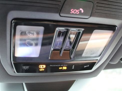 Used 2025 Volkswagen Tiguan SEL R-Line AWD/4WD image 28