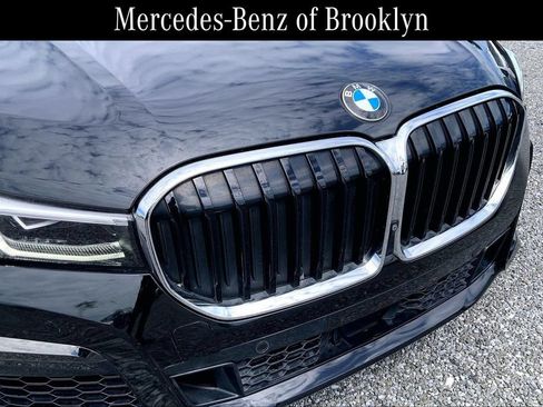Used 2021 BMW 750i xDrive w/ M Sport Package AWD/4WD image 30