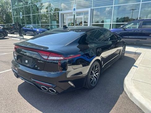 Used 2022 Kia Stinger GT-Line w/ Sun & Sound Package RWD image 6
