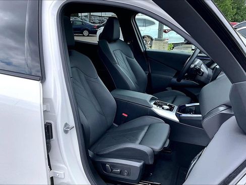 Used 2025 BMW X3 xDrive30i AWD/4WD image 9