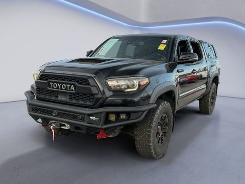 Used 2018 Toyota Tacoma TRD Pro image 1