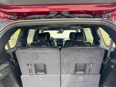 New 2025 Jeep Grand Cherokee L Altitude image 11