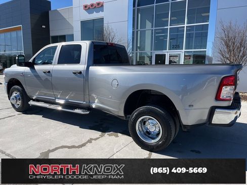 Used 2024 RAM 3500 Tradesman w/ Chrome Appearance Group image 17