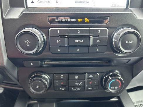Used 2018 Ford F150 XLT w/ Equipment Group 302A Luxury AWD/4WD image 25