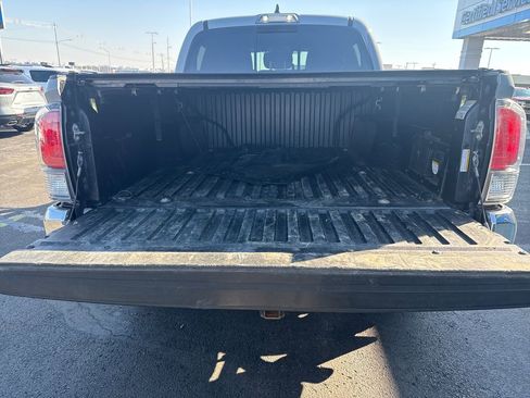 Used 2021 Toyota Tacoma TRD Off-Road image 24