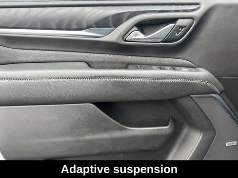 Used 2022 GMC Yukon Denali w/ Denali Premium Package image 17