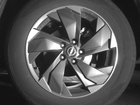 Used 2025 Nissan Rogue SV image 14