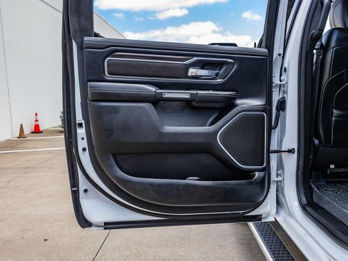 Used 2025 RAM 1500 Laramie w/ Sport Appearance Package AWD/4WD image 39