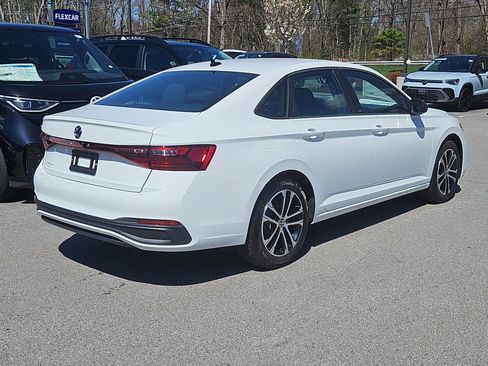 New 2025 Volkswagen Jetta Sport FWD image 2