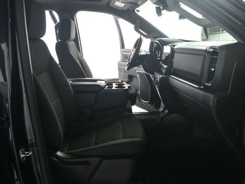 Used 2023 Chevrolet Silverado 1500 LT AWD/4WD image 30