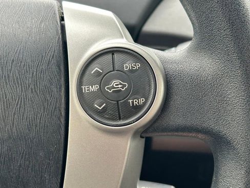 Used 2014 Toyota Prius Plug-In Hybrid image 34