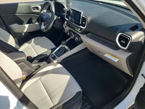 New 2026 Hyundai Venue SEL image 17