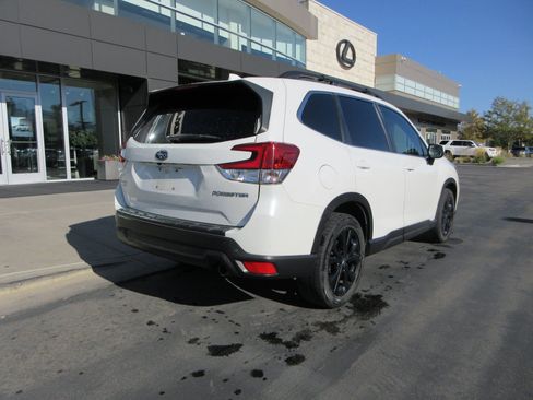 Used 2020 Subaru Forester Limited w/ Popular Package #3 AWD/4WD image 10