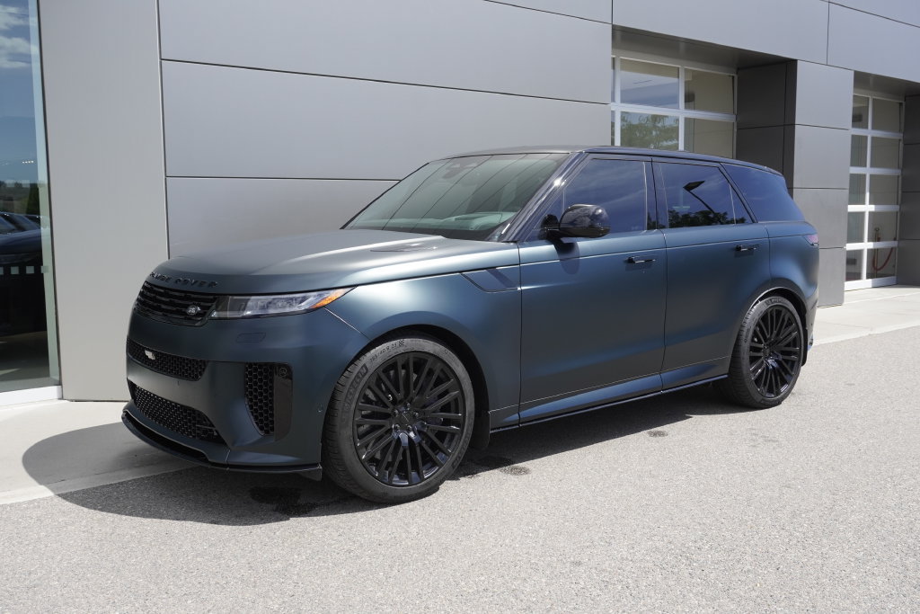 New 2026 Land Rover Range Rover Sport SV AWD/4WD image 3