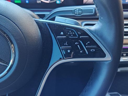 Certified 2025 Mercedes-Benz GLE 450e 4MATIC image 27