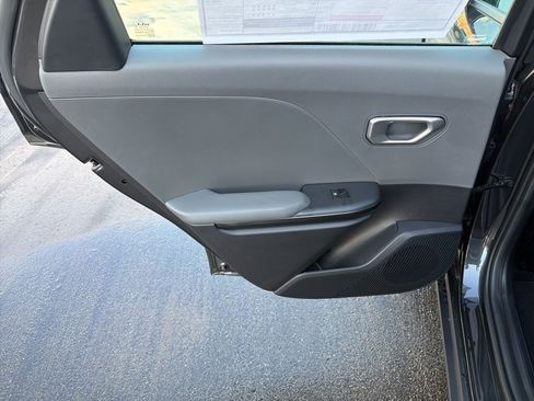 New 2025 Kia K4 FWD image 20